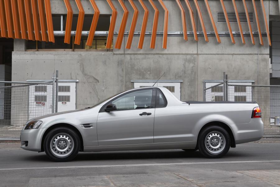 Holden Commodore VE Omega Ute 2007 года  (фото 9 из 23)